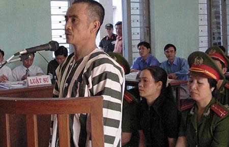Lật lại hồ sơ tìm hung thủ giết phụ nữ 16 năm trước