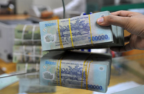 Chậm lương quá 15 ngày phải tính thêm lãi suất ngân hàng