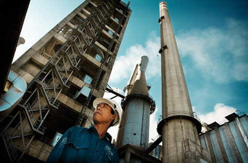 Xi măng Việt Nam: Thừa nội địa, khó xuất ngoại