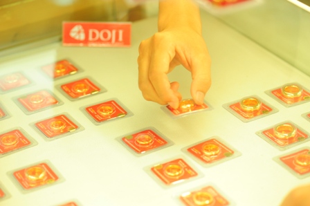 Giá vàng SJC giảm mạnh