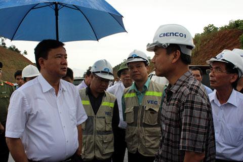 Bộ trưởng Thăng mạnh tay với VEC, không nể nhà thầu ngoại