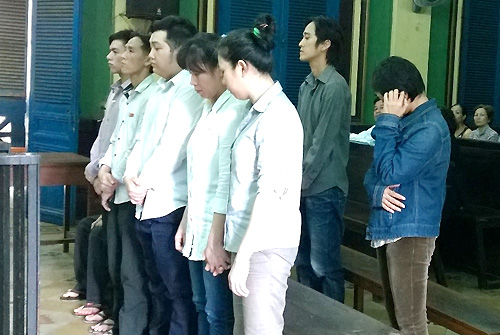 Nữ tiếp viên quán bar bán dâm giá 2 triệu đồng